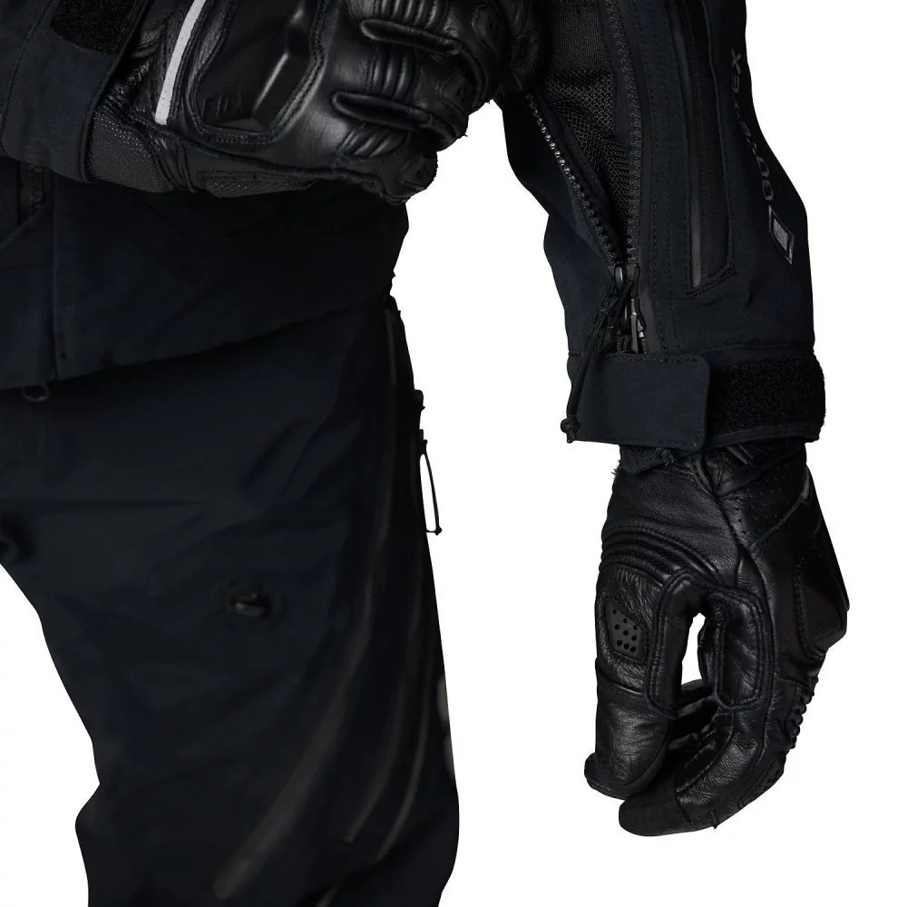 Fox Head DEFEND GORE-TEX® ADVENTURE JACKET [BLACK]