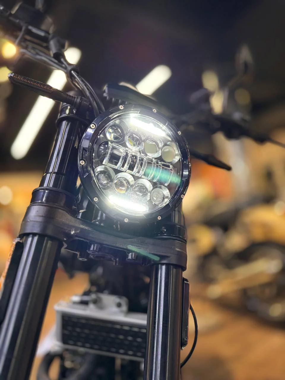 GEON ROCKSTER 250 ON-ROAD