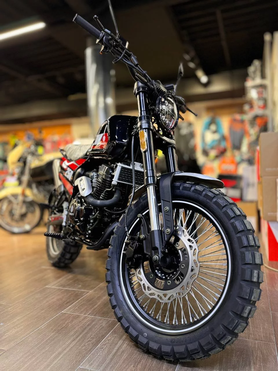 GEON ROCKSTER 250 ON-ROAD