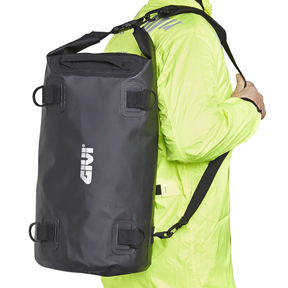 Givi EA114BK EASY-T 30л