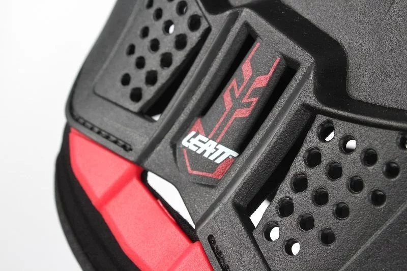 Leatt 2.5 MINI KIDS CHEST PROTECTOR [BLACK]