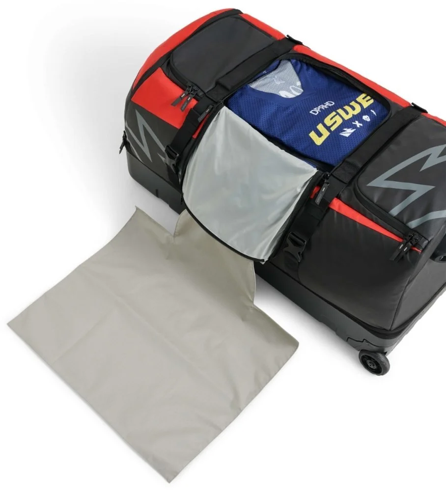USWE BUDDY ROLLER GEAR BAG [FLAME RED]