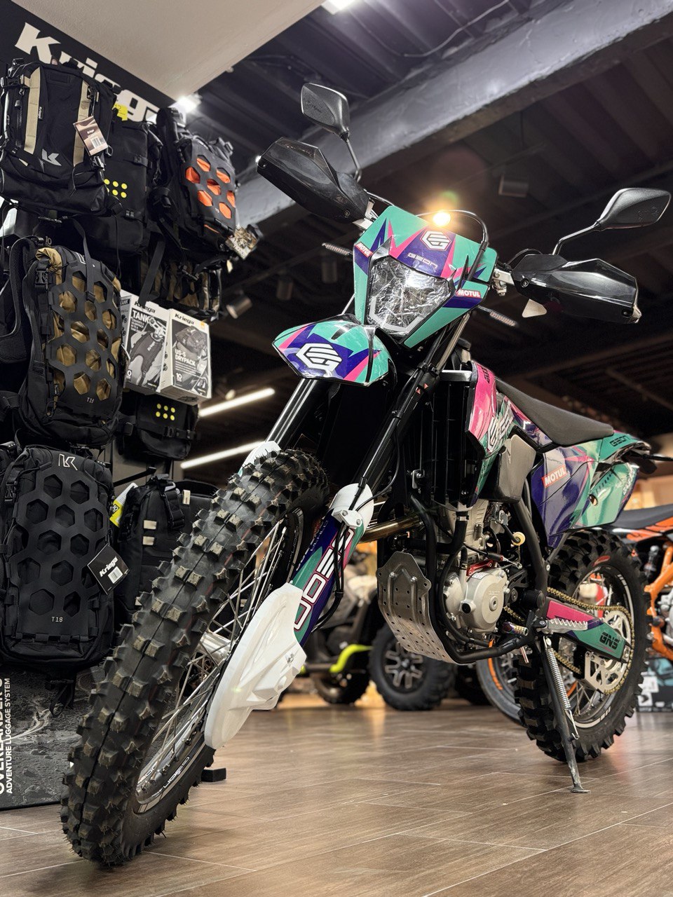 GEON DAKAR GNS 300 (4V) 6 GEAR 