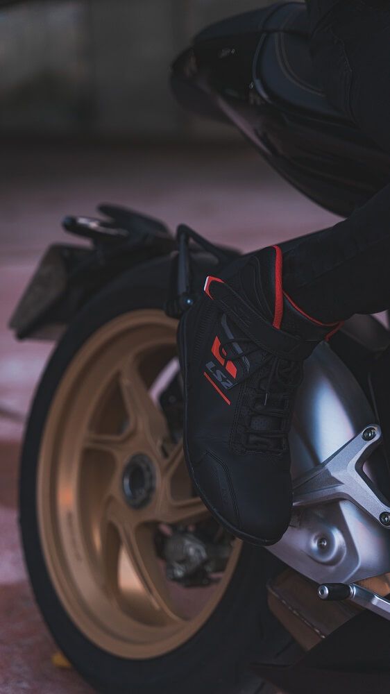 LS2 GARRA MAN BOOTS BLACK RED